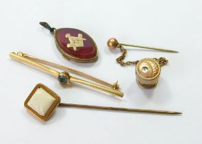 BAR BROOCH ETC.