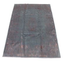 A Shiraz rug, on grey ground with salmon pink highlights, 235 by 117cm.