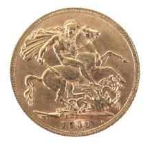 A George V gold sovereign, 1911.