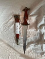 Reproduction dagger