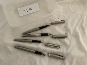 4 Parker fountain pens