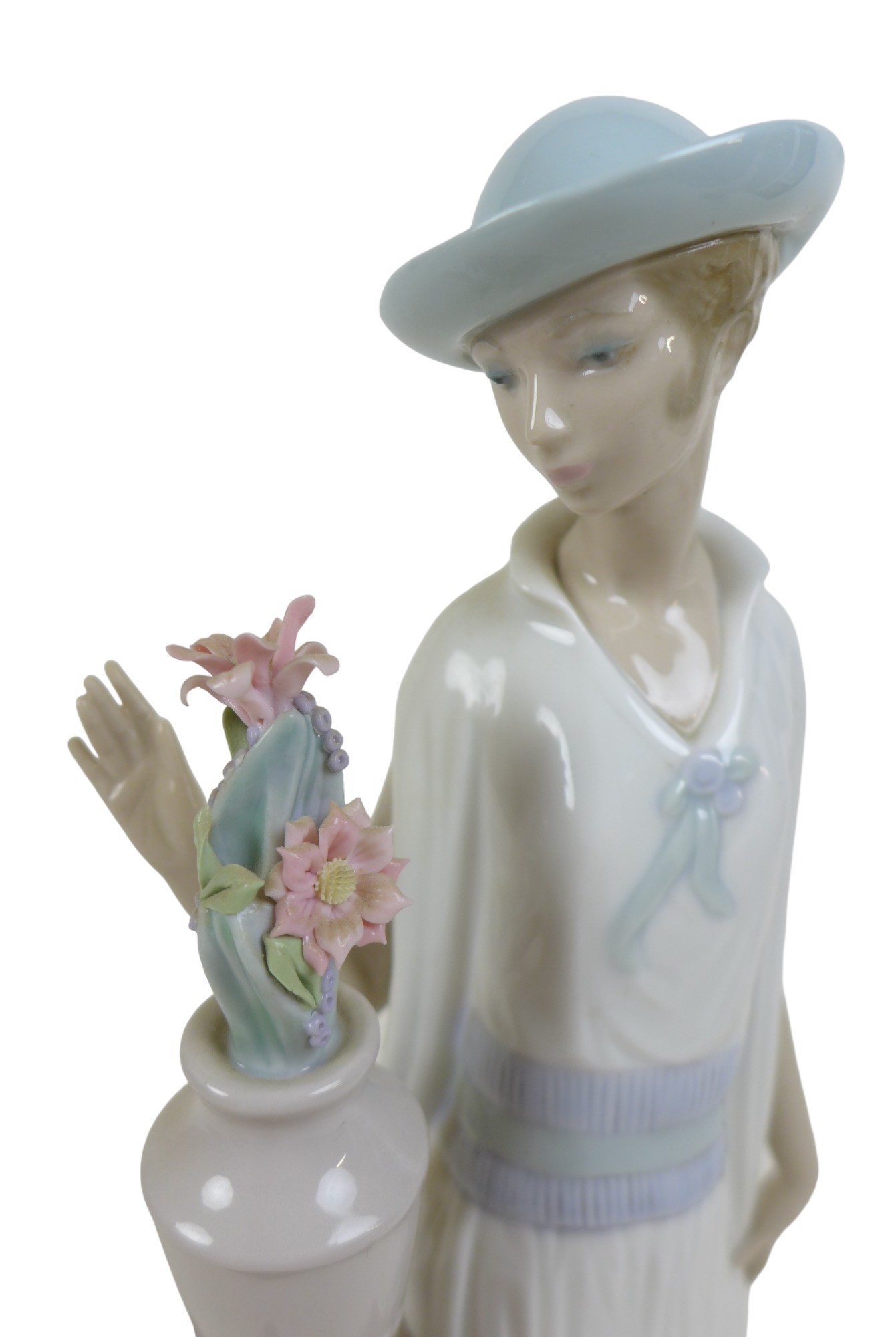 Three 1920s style Lladro lady figurines, comprising 'Lady Grand Casino', #5175, 34.5cm high; ' - Image 4 of 14