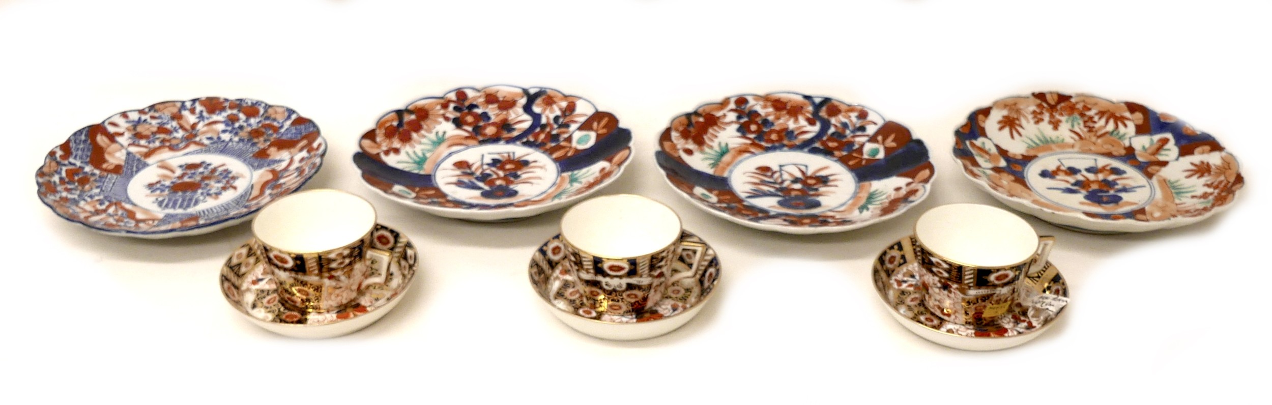 A group of four Japanese 19th century plates, decorated in the Imari palette, with scalloped rims, - Image 2 of 3