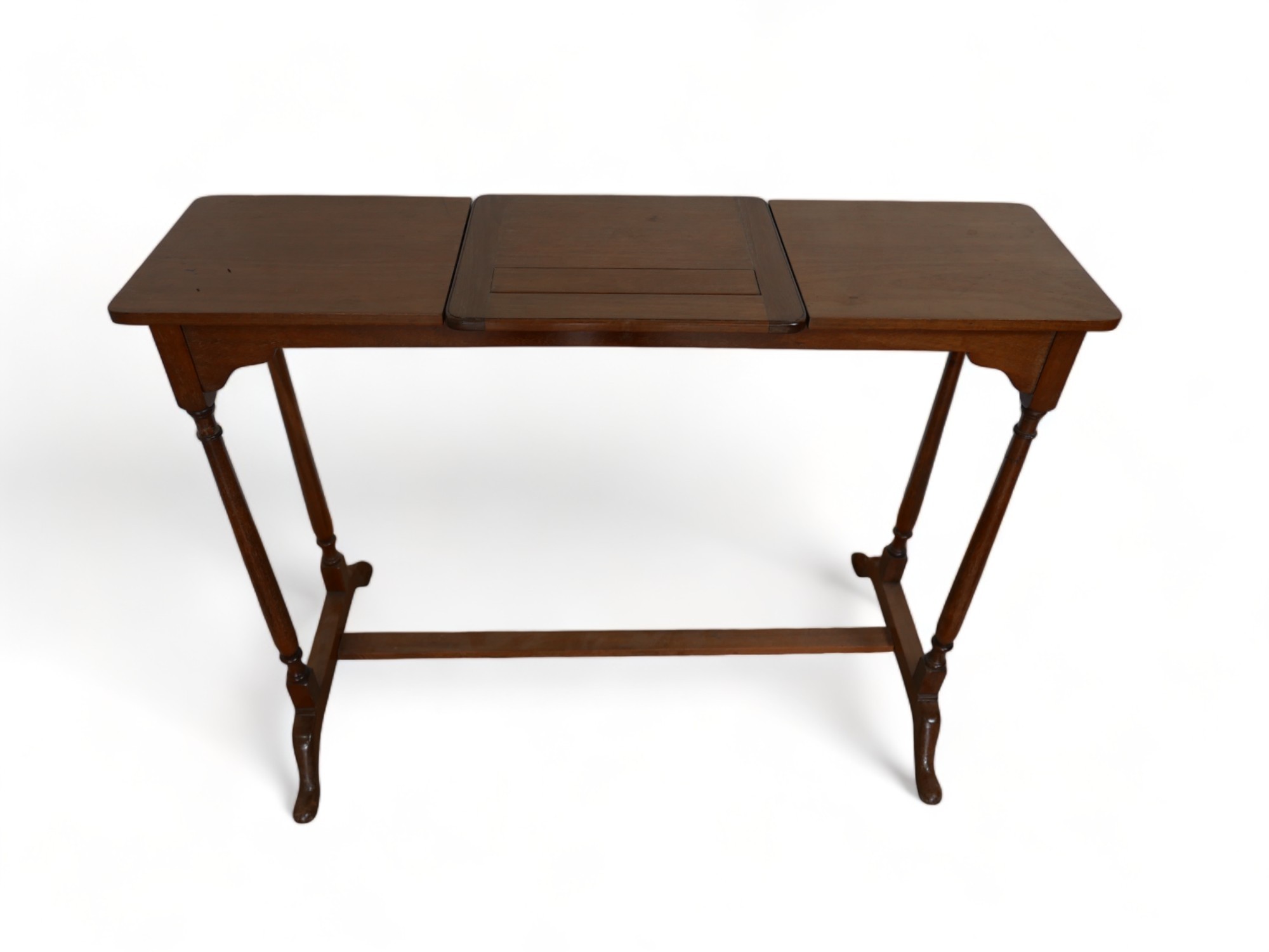 An early 1900s mahogany library reading table with a folding bookrest 93.5 by 46.5 by 68.5cm tall. - Image 5 of 11