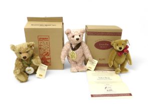 Collection of three Steiff museum teddy bears, comprising of Steiff Galerie Teddy Bear 2004,