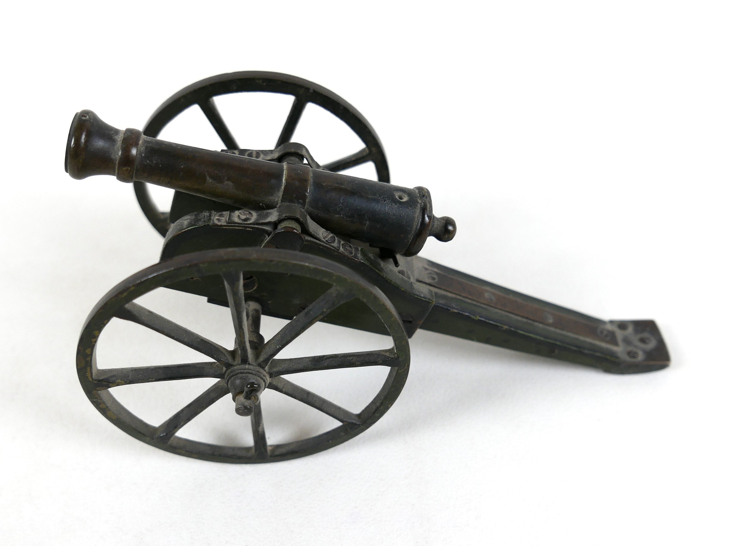 A miniature bronze canon, probably French 19th century, on wooden carriage with cast metal wheels, - Image 4 of 12