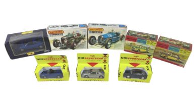 Two Matchbox 1-32 scale car kits, two Quick fit car kits, and four Maisto sports cars. All boxed (8)