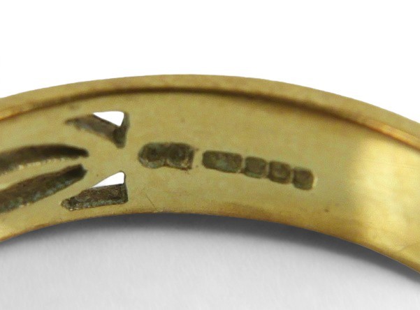 Two 9ct gold rings, with pierced detail in the style of Charles Rennie Mackintosh, size V/W and R/S, - Image 4 of 4