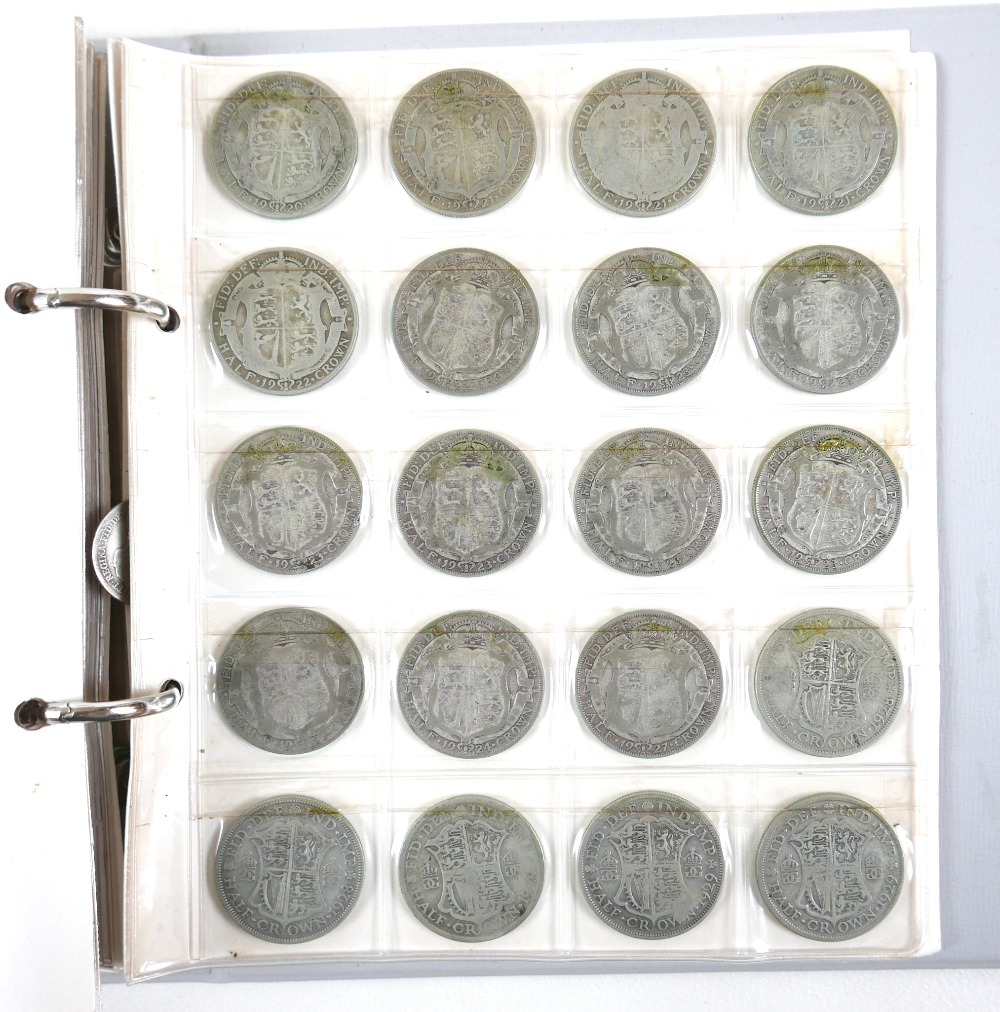 A collection of mainly English coins including some silver coins, in two albums and loose. - Image 10 of 11