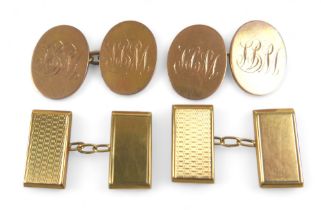 Two pairs of 9ct gold cufflinks, total gross weight 14g.