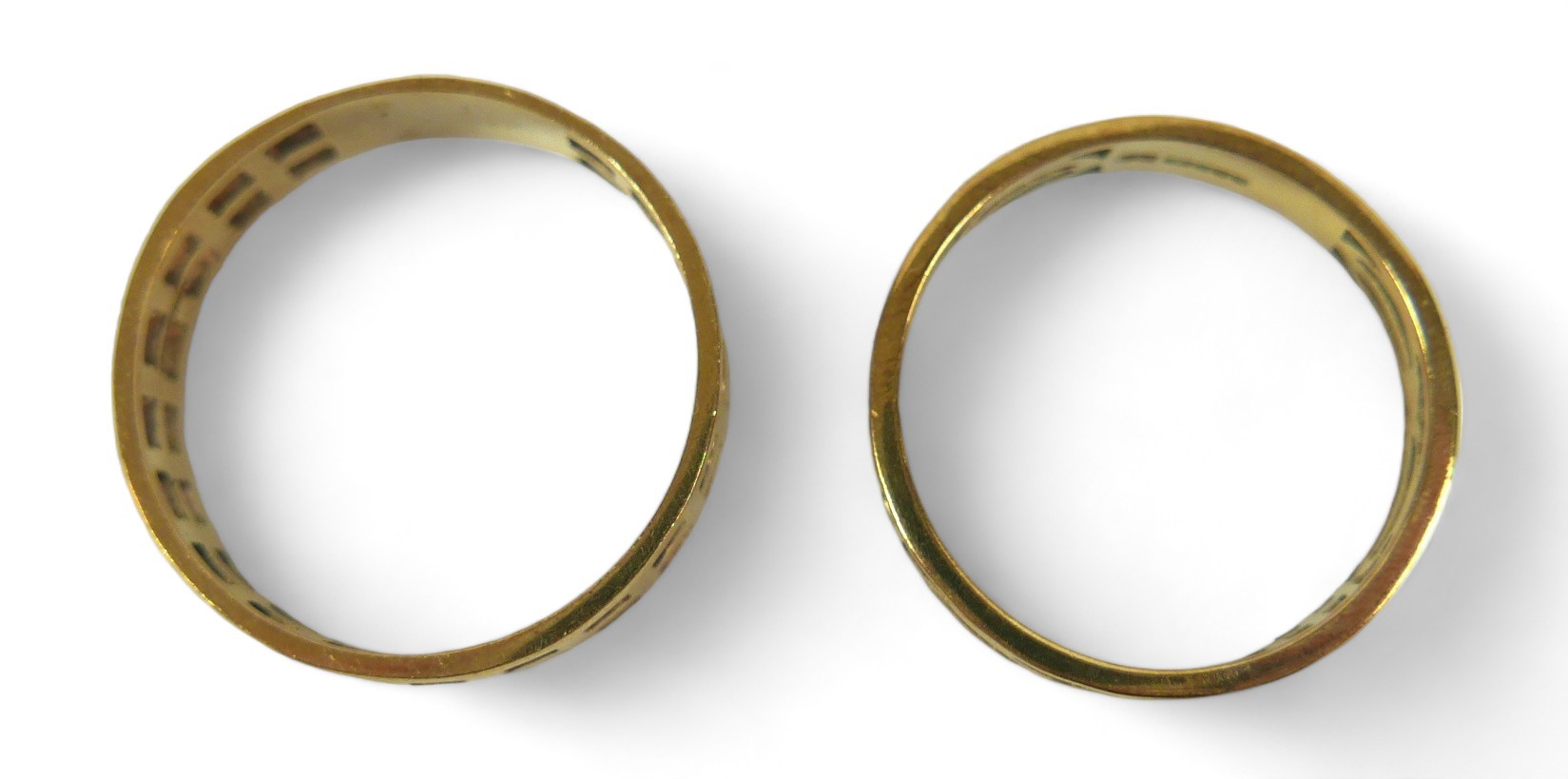 Two 9ct gold rings, with pierced detail in the style of Charles Rennie Mackintosh, size V/W and R/S, - Image 2 of 4
