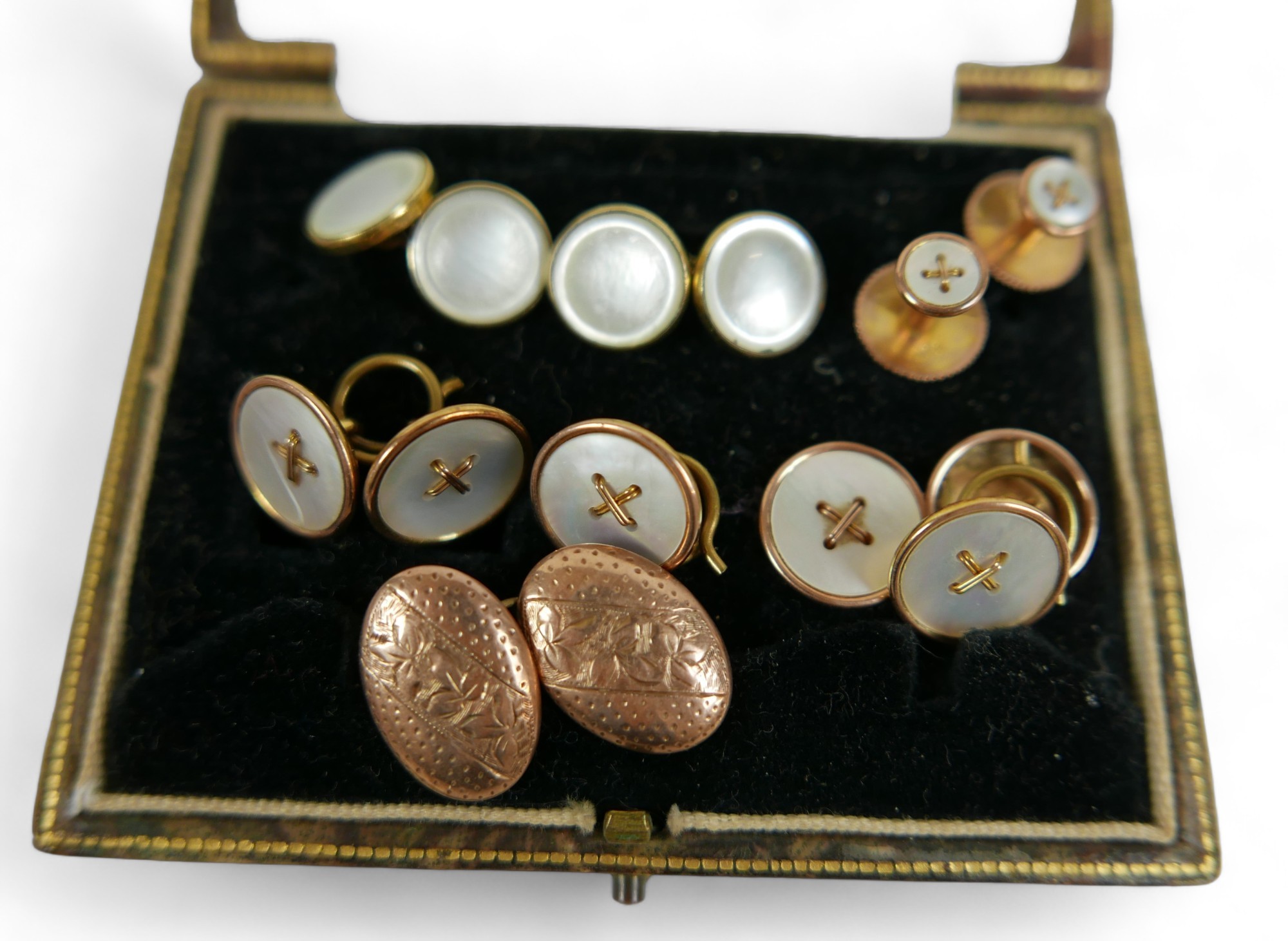 A small group of gold, silver, and gilt metal jewellery, comprising several pairs of mother of pearl - Image 2 of 6