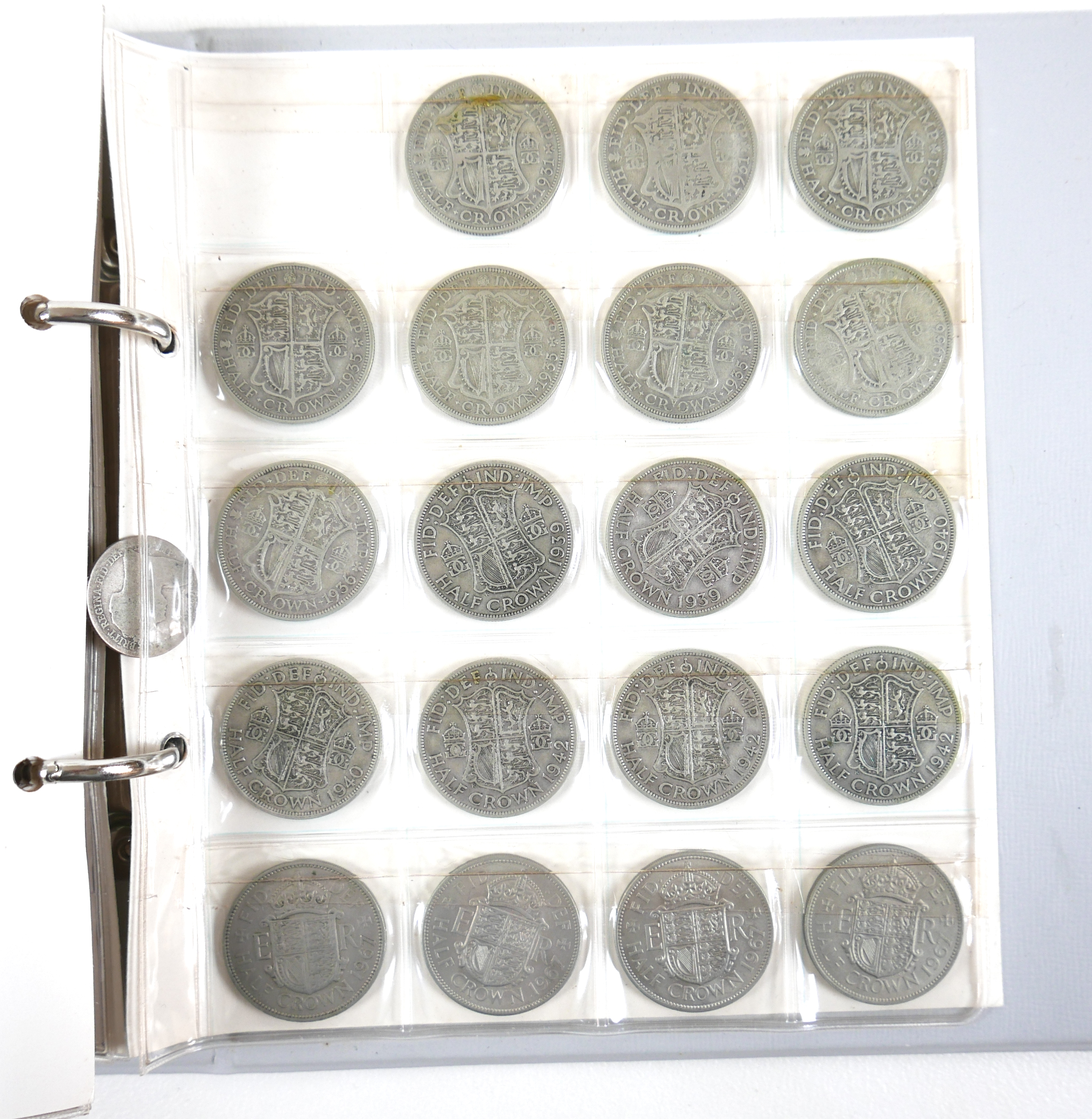 A collection of mainly English coins including some silver coins, in two albums and loose. - Image 11 of 11