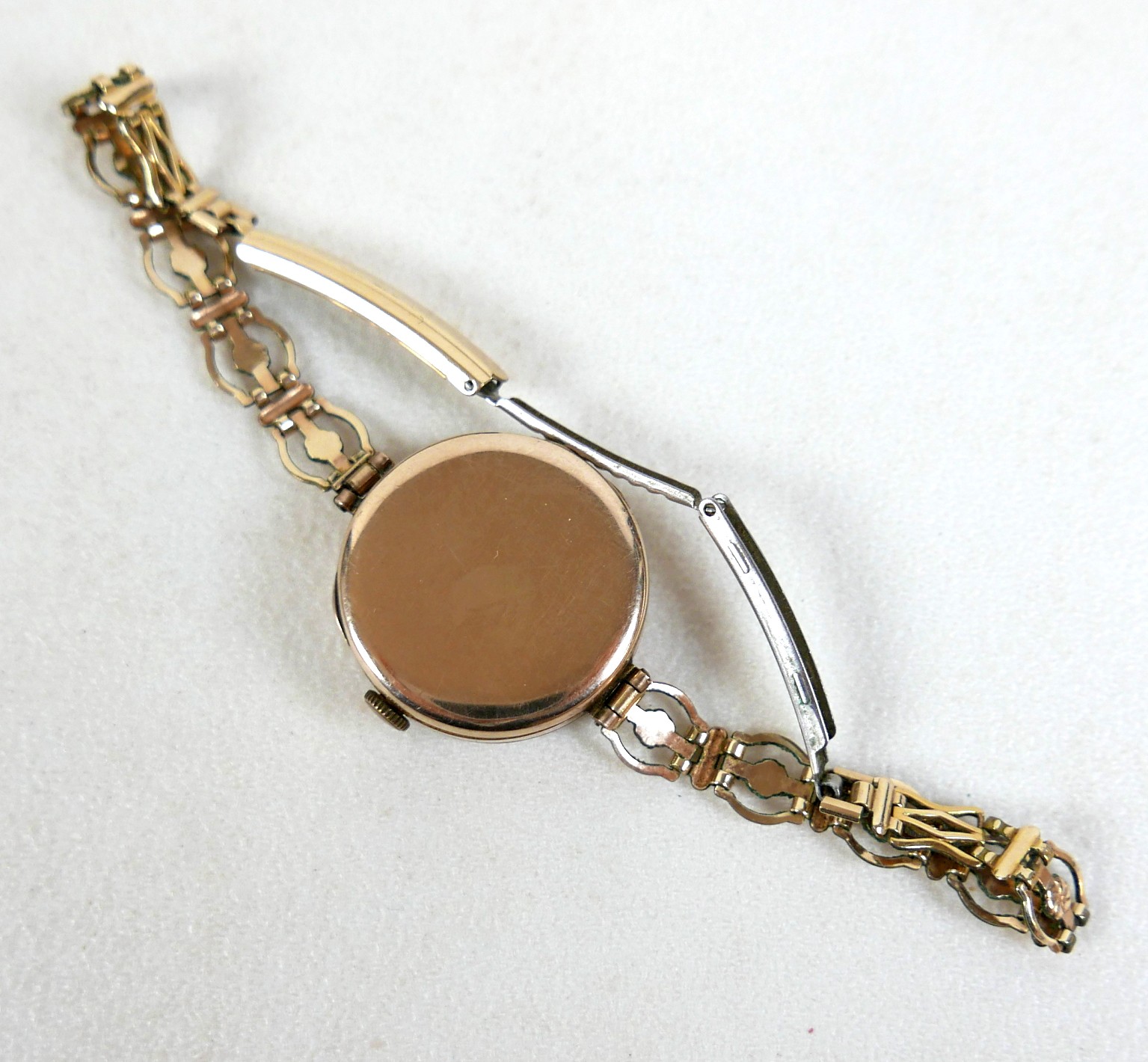 A 9ct yellow gold Rolco lady's wristwatch on a gold plated bracelet strap, 25mm case, 20.0g gross. - Image 3 of 5