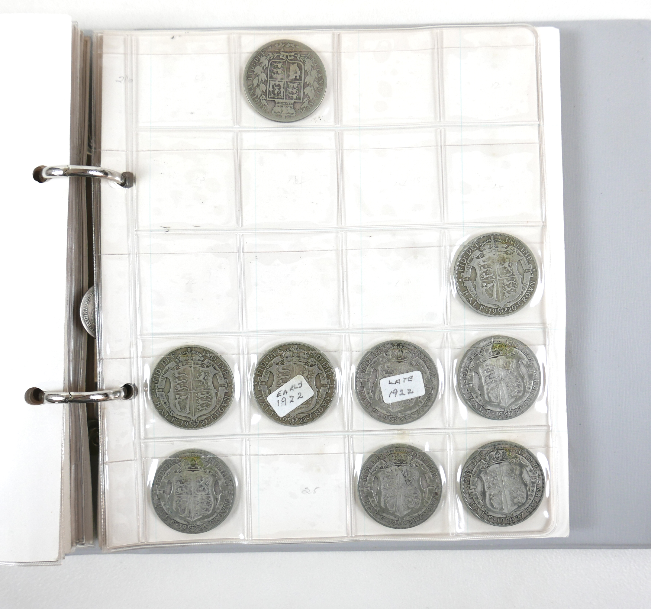 A collection of mainly English coins including some silver coins, in two albums and loose. - Image 9 of 11