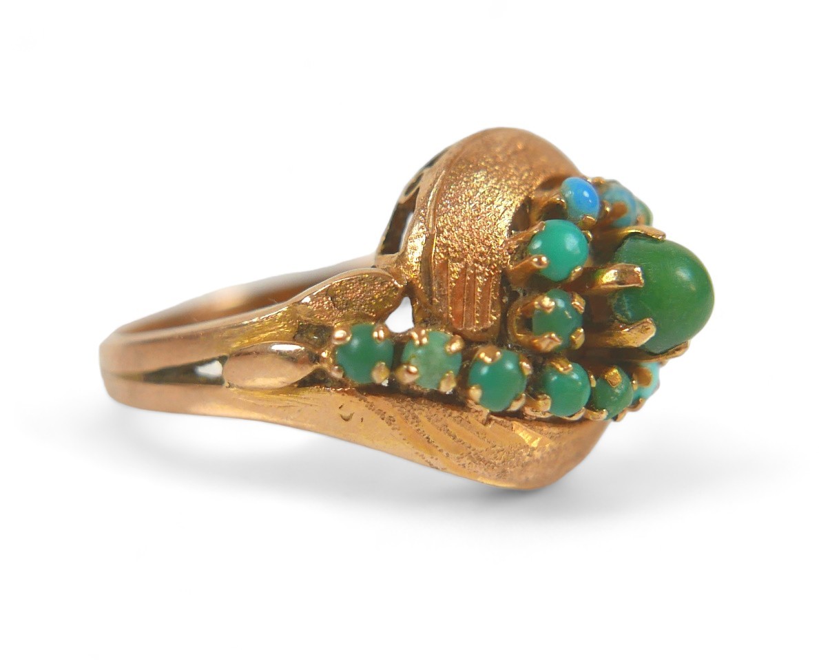 An 18ct Egyptian yellow gold turquoise ring, size O, 6.2g. - Image 4 of 6