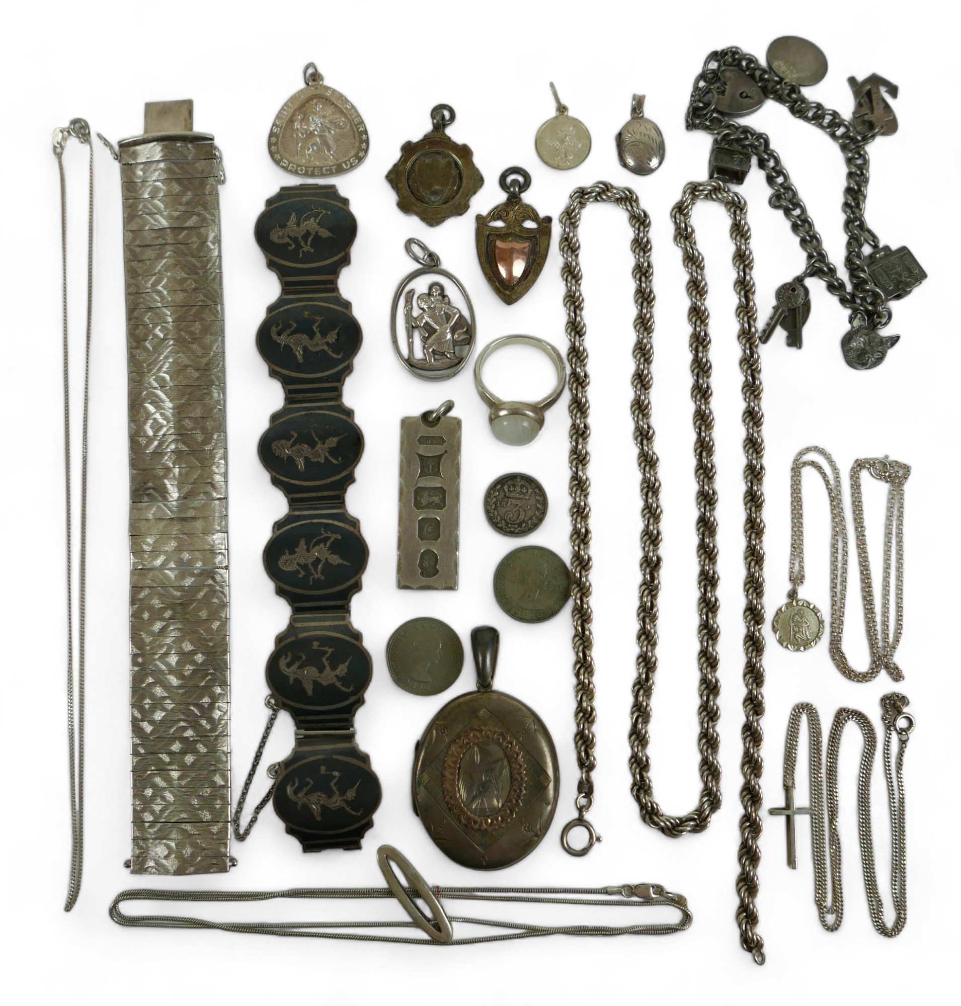 A quantity of silver jewellery including reticulated bracelet, Thai Niello bracelet, charm