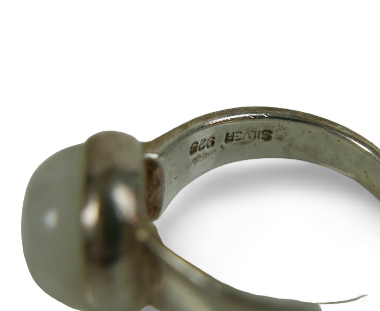 A quantity of silver jewellery including reticulated bracelet, Thai Niello bracelet, charm - Image 6 of 7