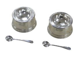 Two George V silver salts, with clear glass liners, Walter H Willson Ltd. London 1931, and two