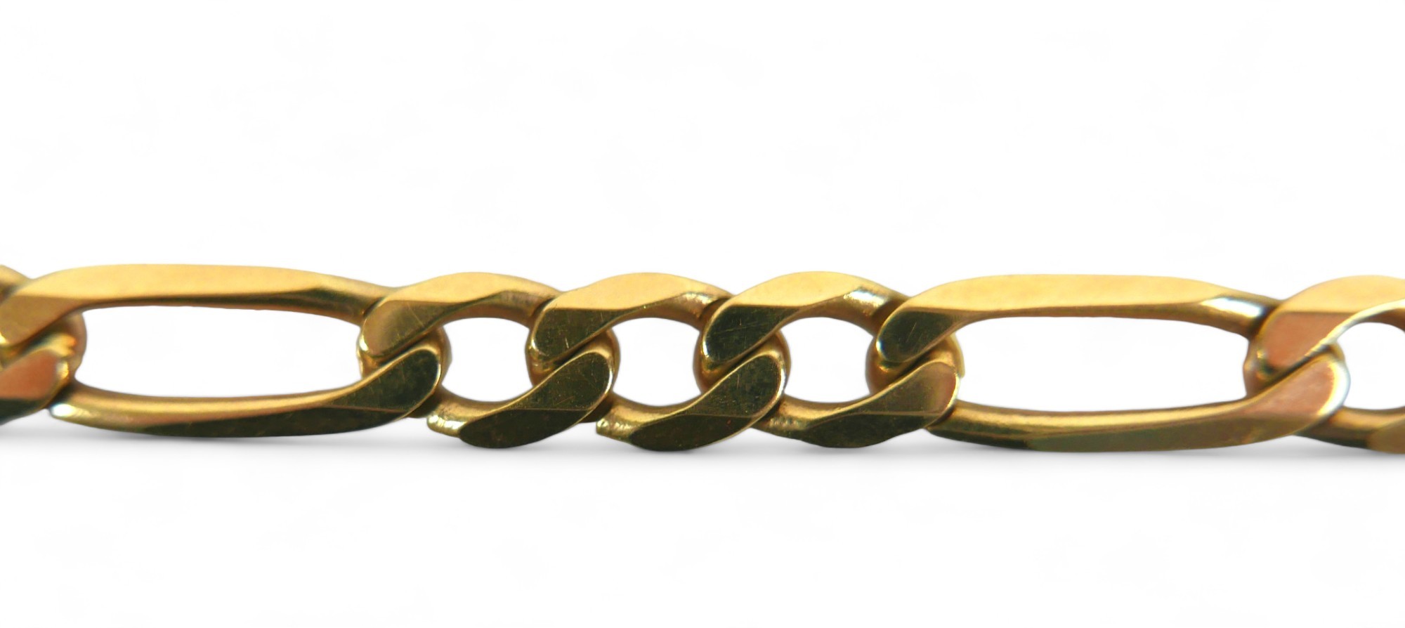 A 9ct gold open link bracelet, with one large and three small ring design alternating, 17.5cm - Image 2 of 4