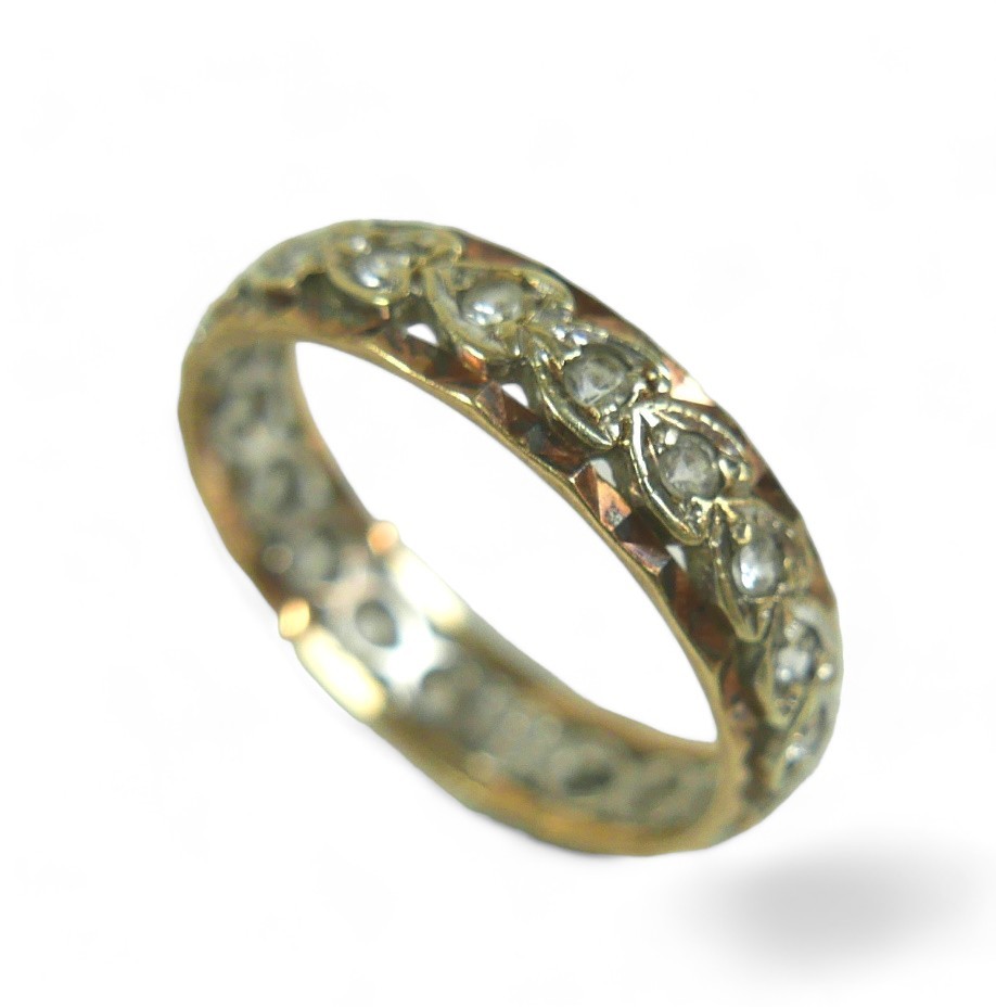 A 9ct gold bi-colour ring set with heart shaped central band and clear stones, marked 375, Size R, - Image 2 of 7