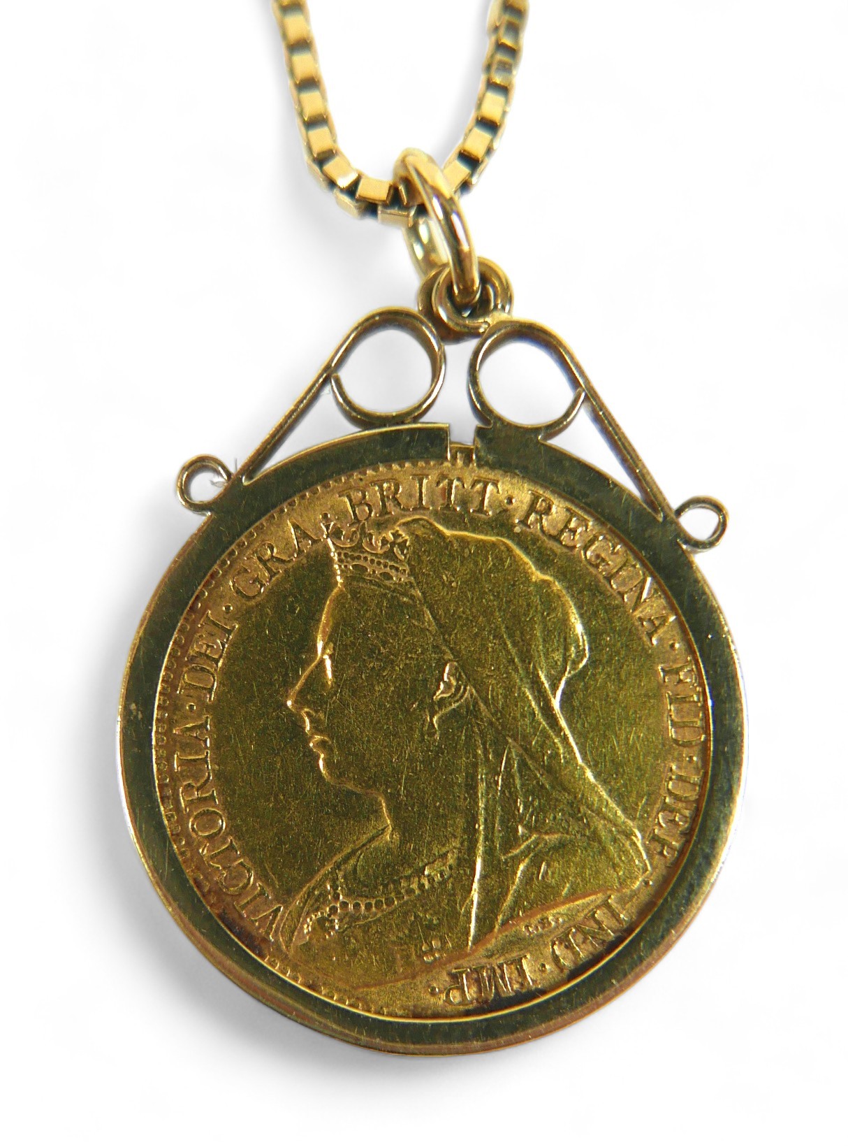 A Victorian 1895 half sovereign in 9ct gold pendant setting and 9ct gold box chain, overall gross - Image 4 of 6