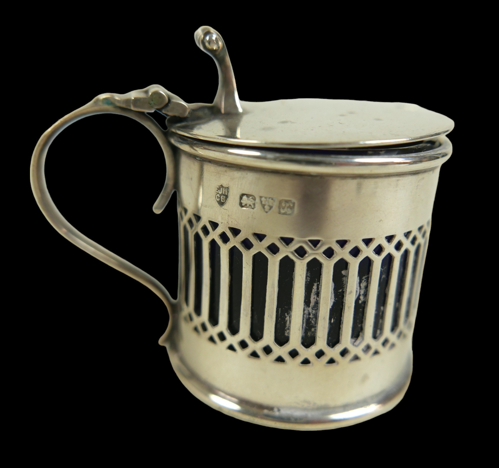A collection of silver and silver plated items including two silver mustards, weighable silver 140 - Image 2 of 8