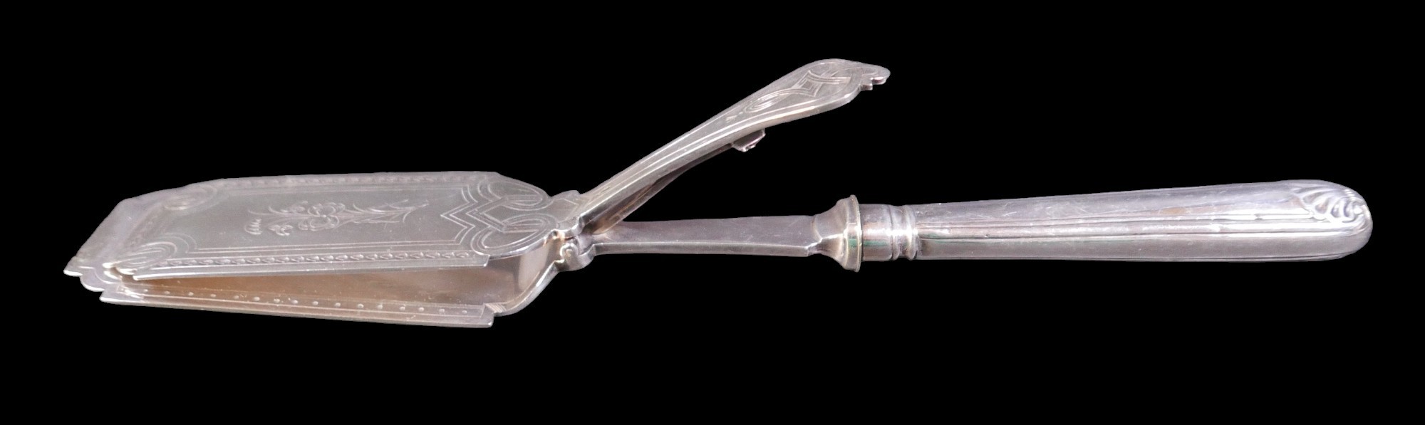 A Georgian silver slice server, William Eley and William Fearn, London 1801, 32cm long, together - Image 3 of 7
