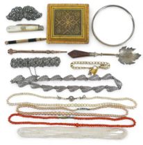A group of assorted jewellery including a gold bracelet (2.3gs) and a gilt metal pencil. (1 bag)