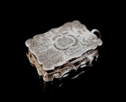 A Victorian silver vinaigrette, maker PM, 20 by 8 by 32mm, with sponge, 12g.