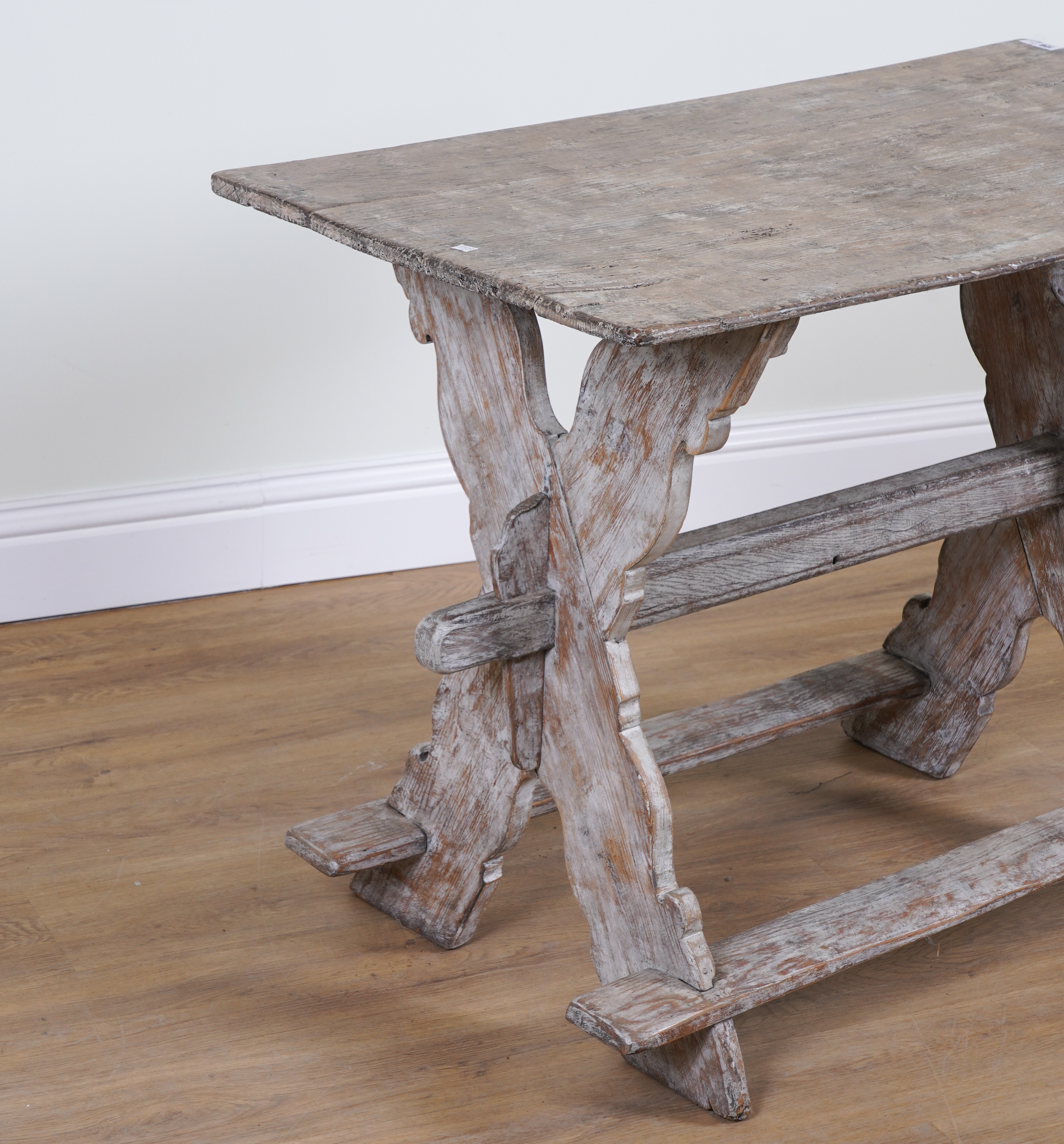 A CONTINENTAL GUSTAVIAN STYLE PAINTED OAK SMALL TAVERN TABLE - Image 3 of 3