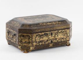 AN EARLY 19TH CENTURY CHINESE EXPORT BLACK LACQUER CHINOISERIE DECORATED, COMPRESSED OCTAGONAL...