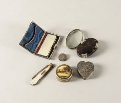 A GROUP OF SIX SILVER MOUNTED AND COLLECTABLE WARES (6)