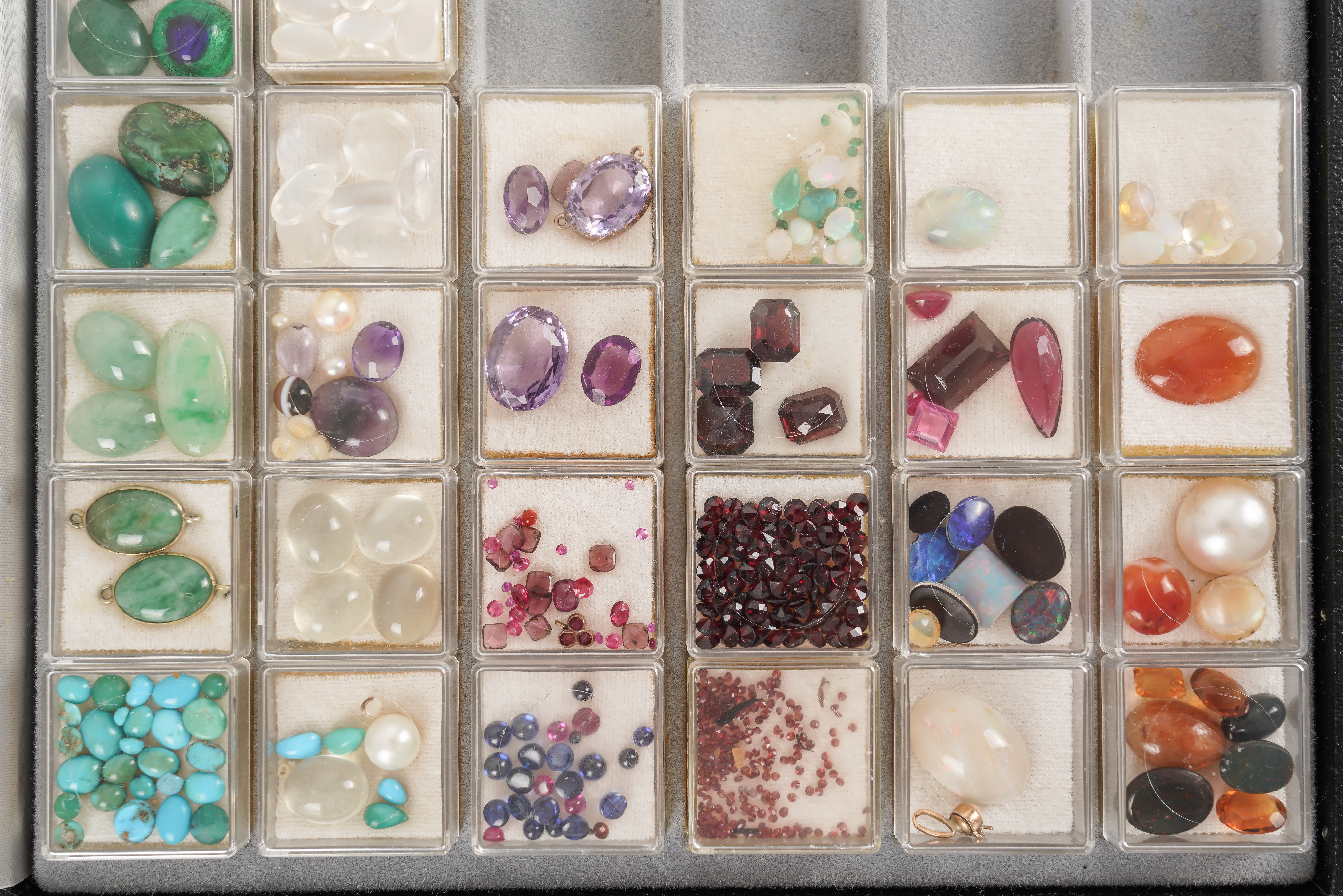 A GROUP OF LOOSE GEMSTONES, BEADS AND FURTHER ITEMS (QTY) - Image 5 of 6