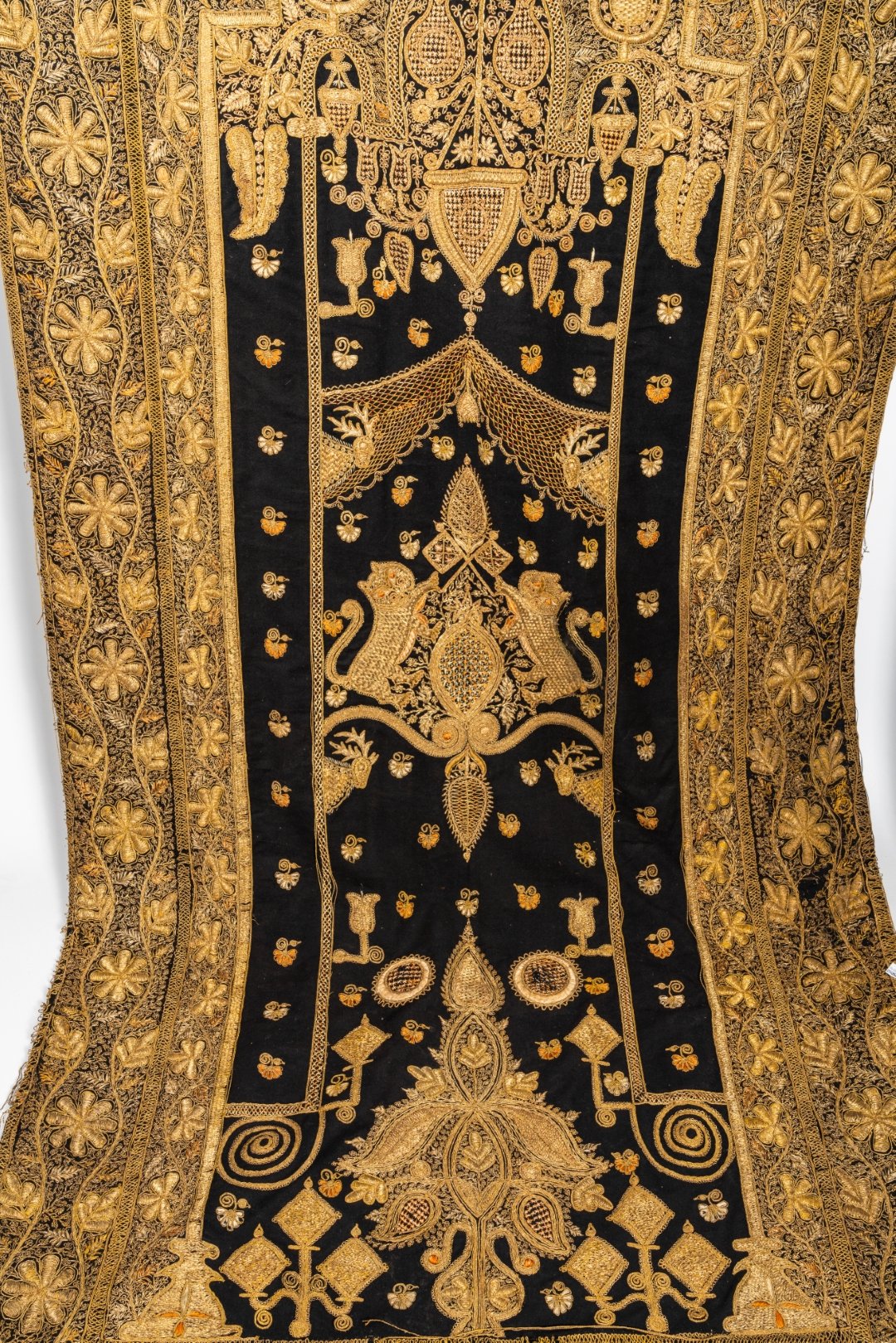 A SOUTH EAST ASIAN GOLD THREAD EMBROIDERED WALL HANGING (2) - Image 3 of 9