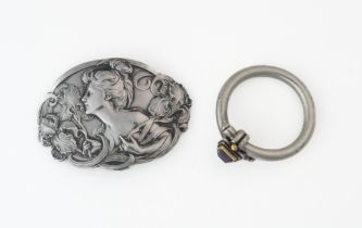 AN ART NOUVEAU BUCKLE AND A RING FORM FITTING (2)