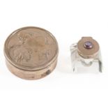 A SILVER TRINKET BOX AND AN INKWELL (2)