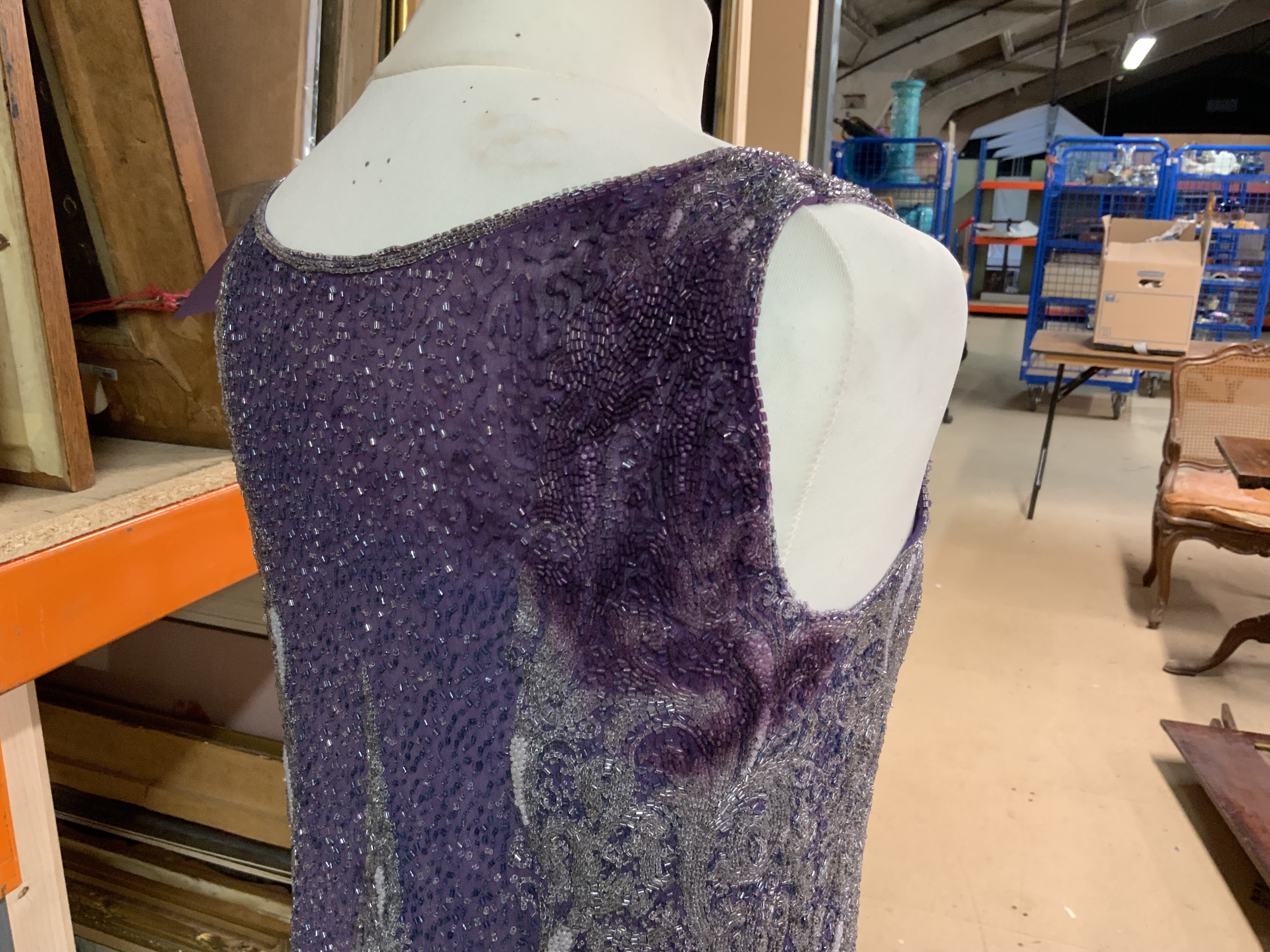 AN ART DECO PURPLE CHIFFON AND BEADED FLAPPER DRESS - Image 11 of 14