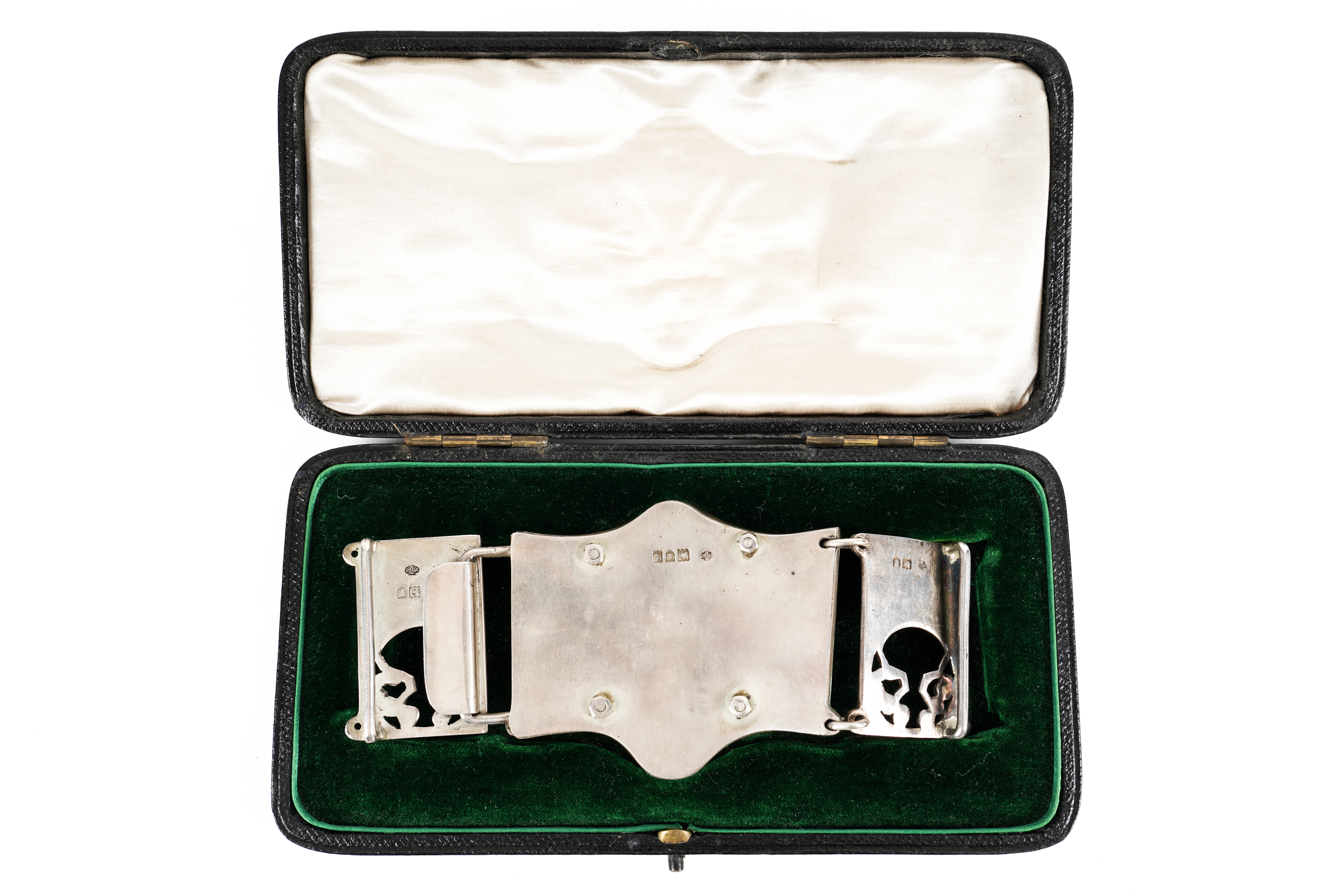KATE HARRIS FOR HUTTON & SONS; A SILVER AND MOTHER-OF-PEARL THREE PIECE WAISTBELT BUCKLE - Image 3 of 5