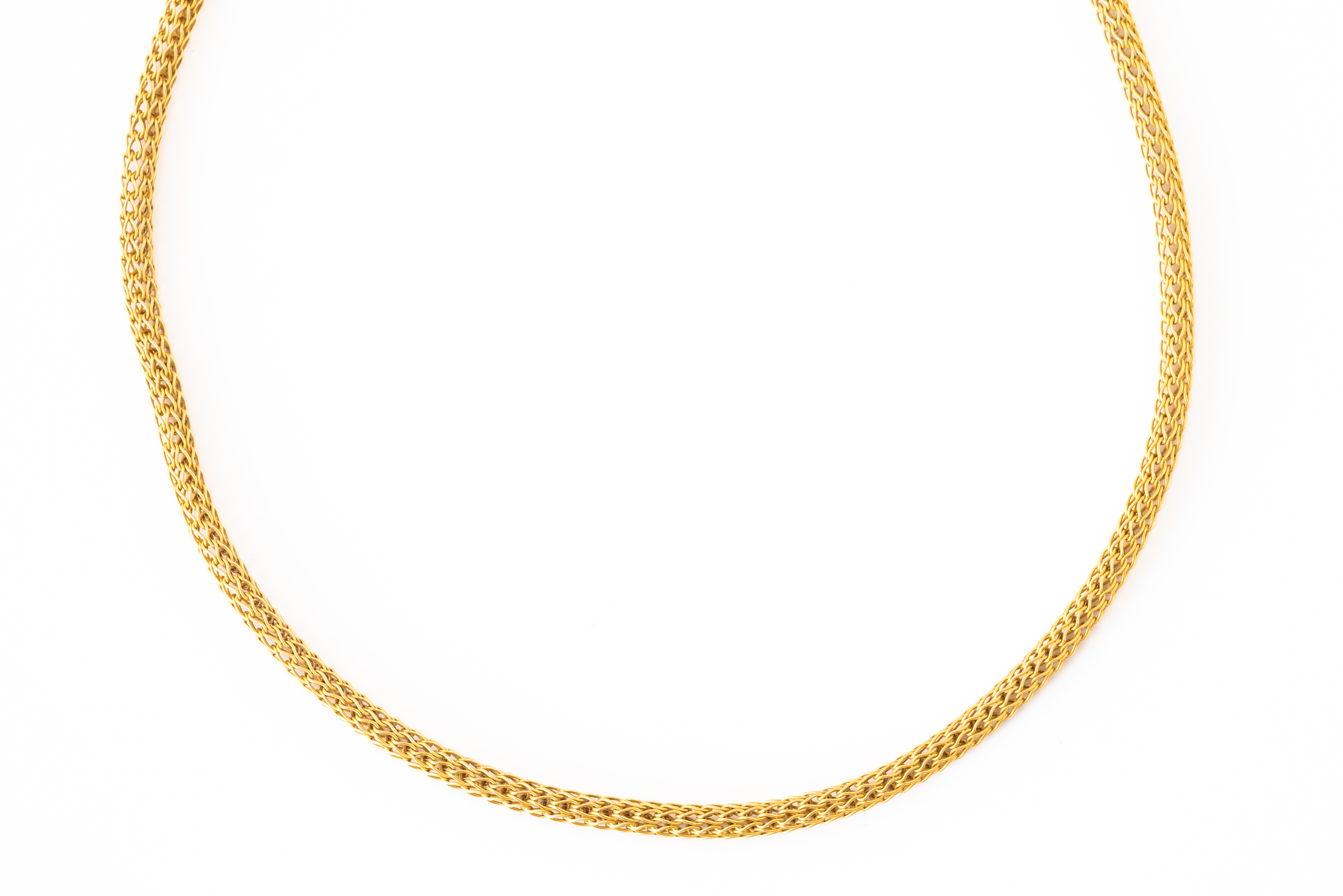 AN 18CT GOLD NECKLACE CHAIN