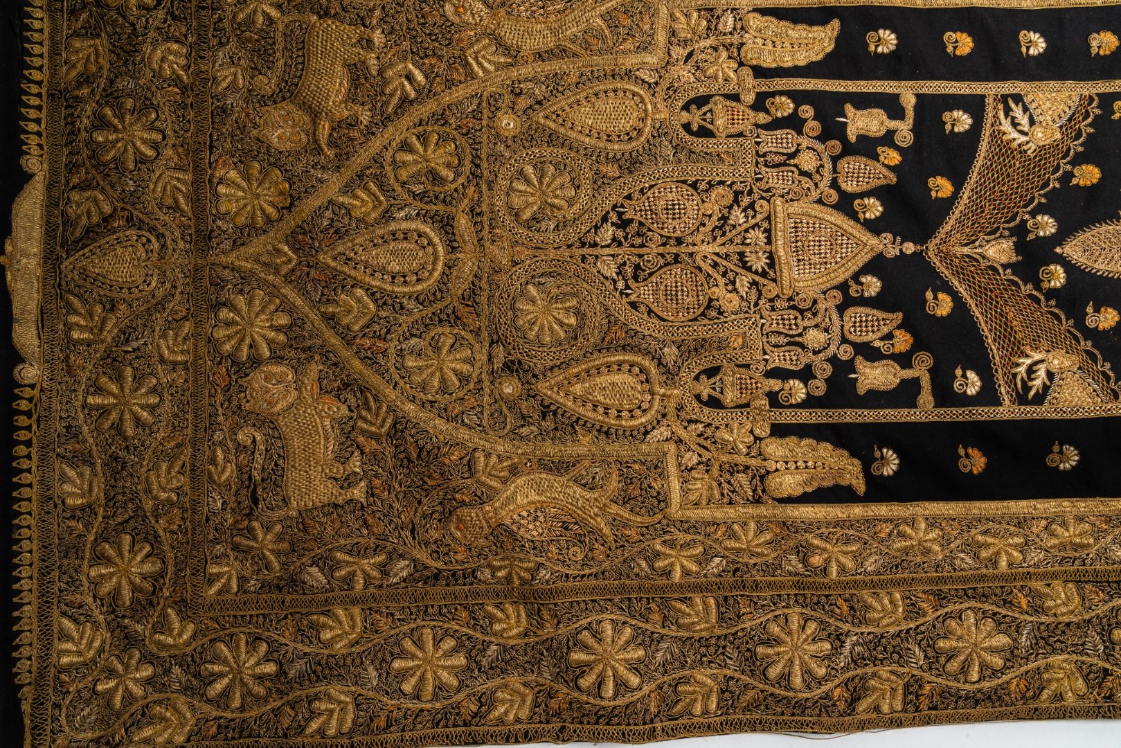 A SOUTH EAST ASIAN GOLD THREAD EMBROIDERED WALL HANGING (2) - Image 8 of 9