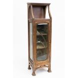 AN FRENCH ART NOUVEAU WALNUT DISPLAY CABINET