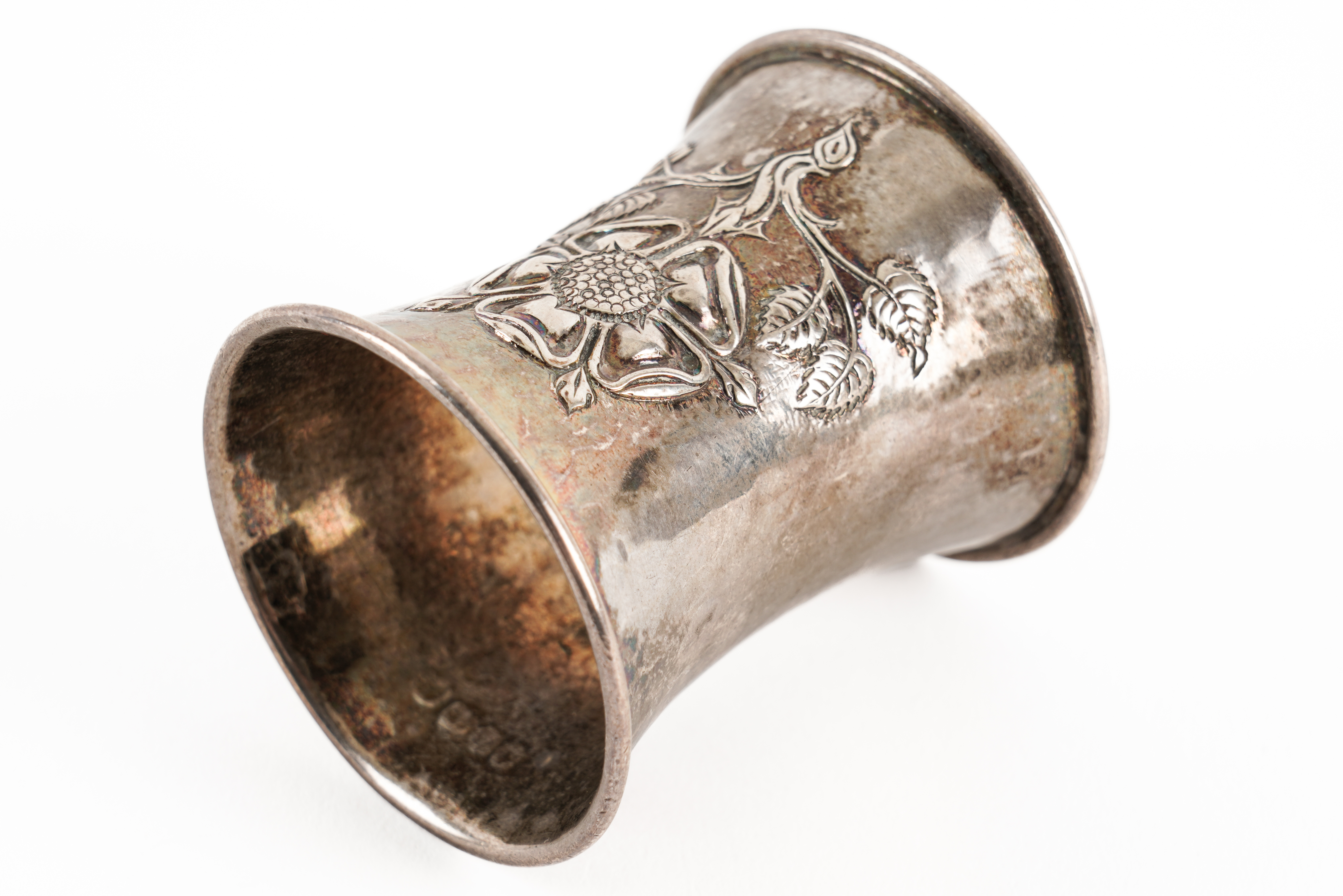 AN OMAR RAMSDEN SILVER NAPKIN RING - Image 3 of 3