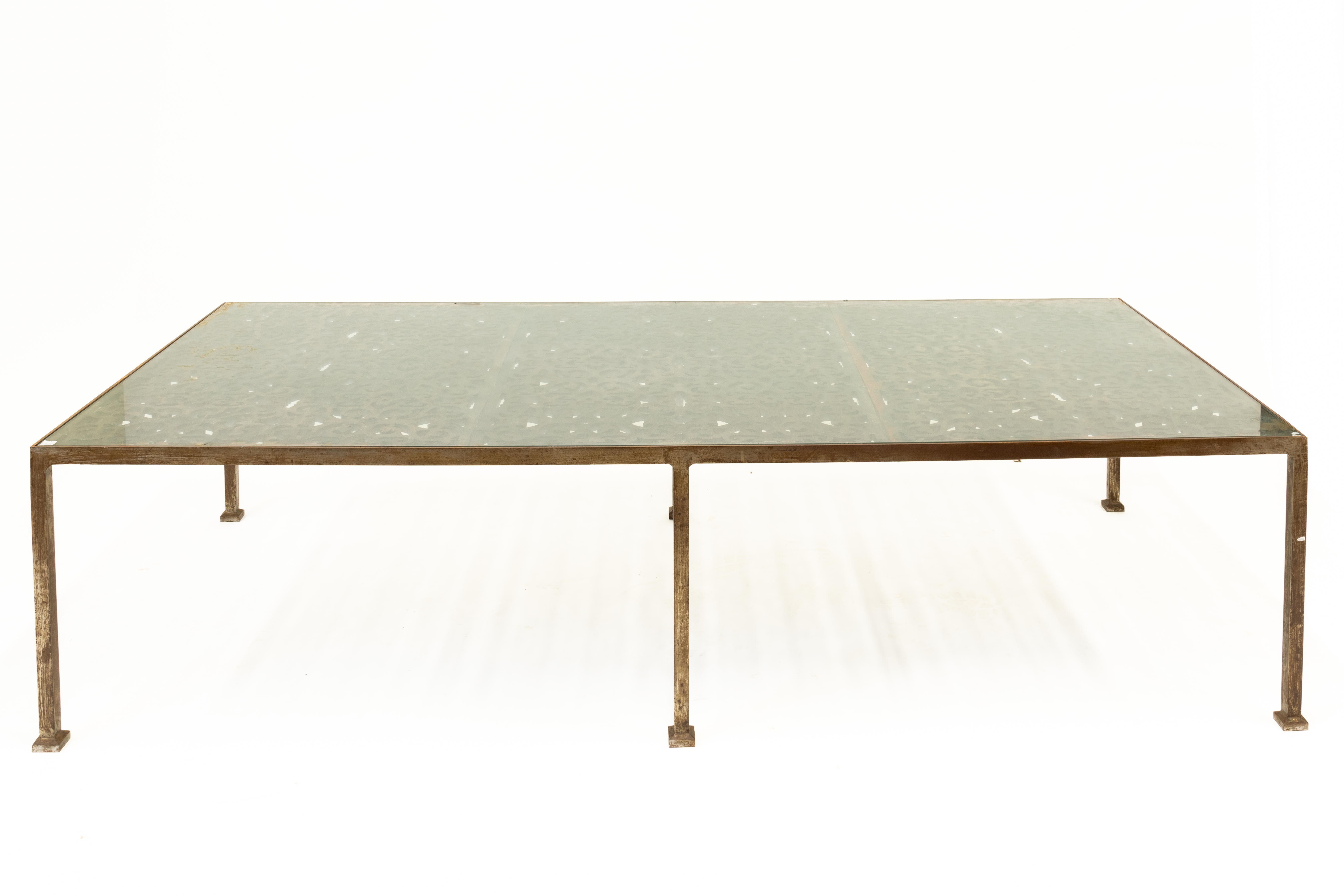 AN IRON FRAMED RECTANGULAR COFFEE TABLE - Image 4 of 4