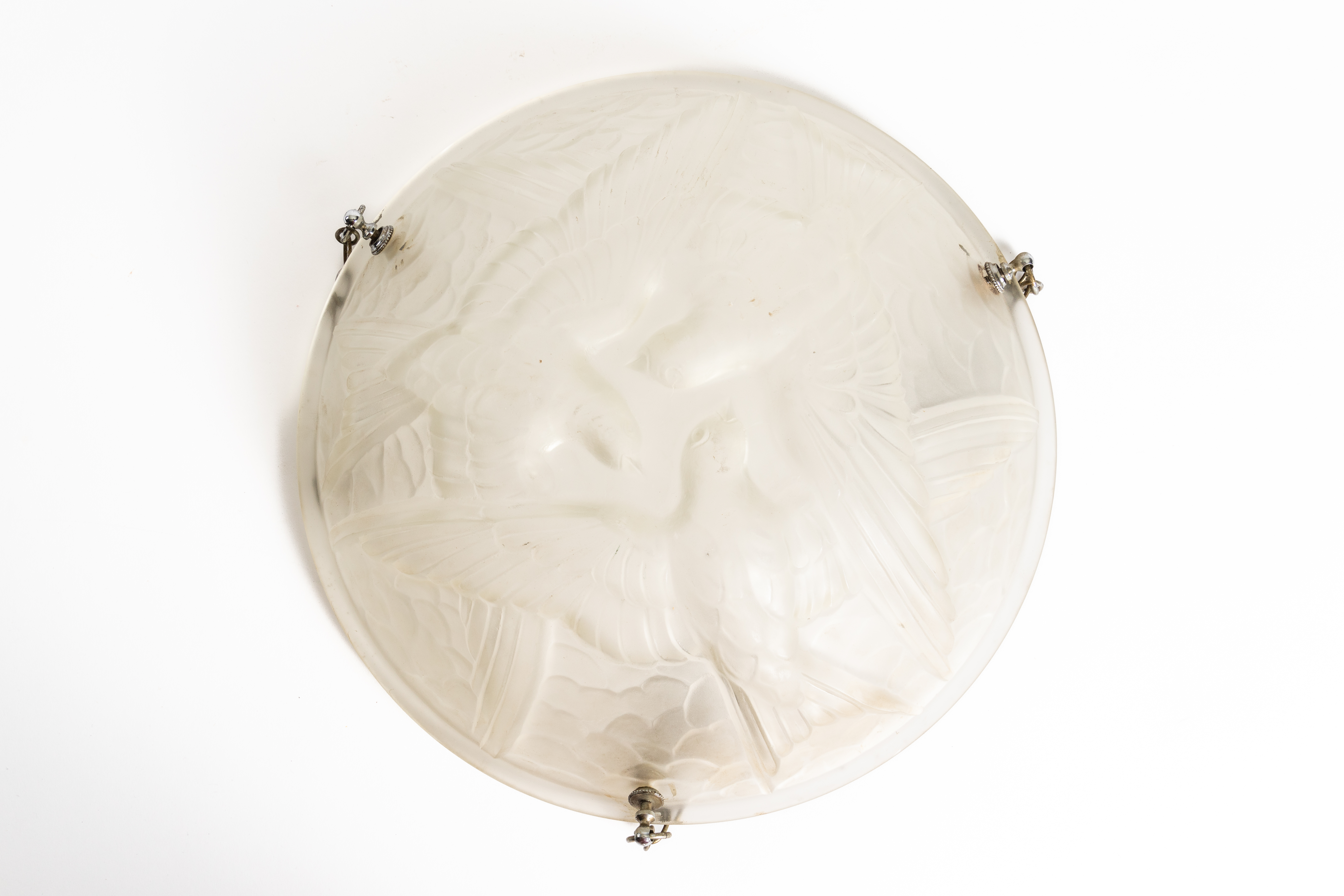 AN ART DECO FROSTED AND MOULDED GLASS HANGING DISH LIGHT - Image 3 of 3
