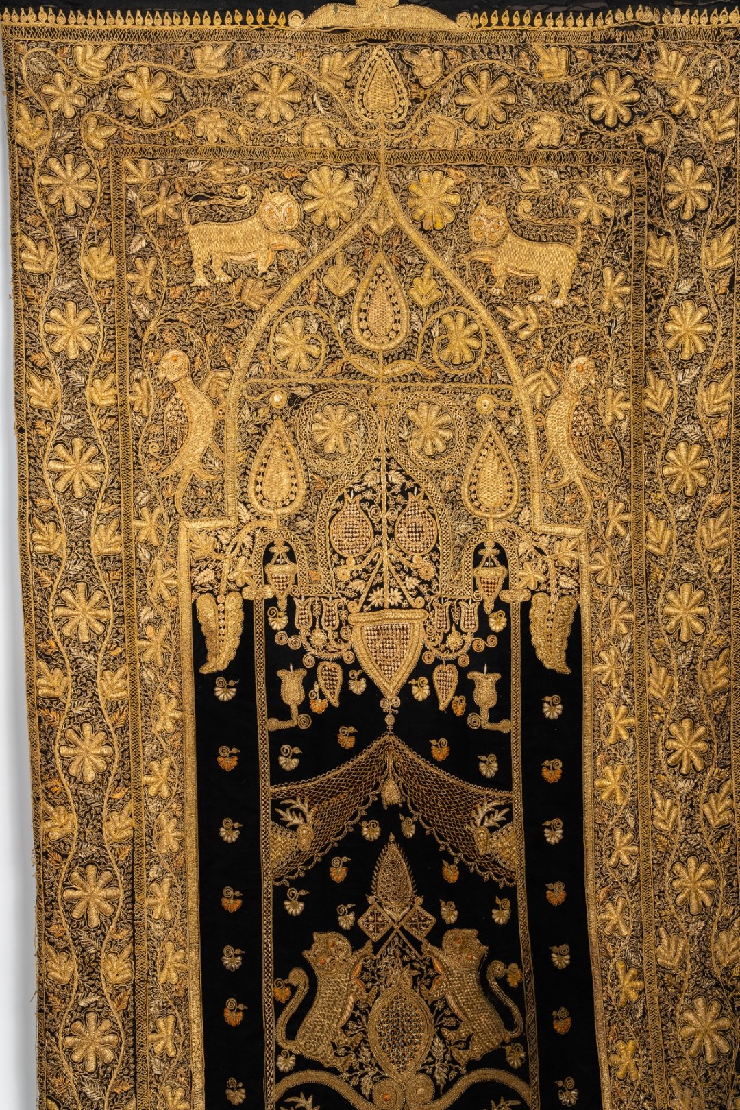 A SOUTH EAST ASIAN GOLD THREAD EMBROIDERED WALL HANGING (2) - Image 4 of 9