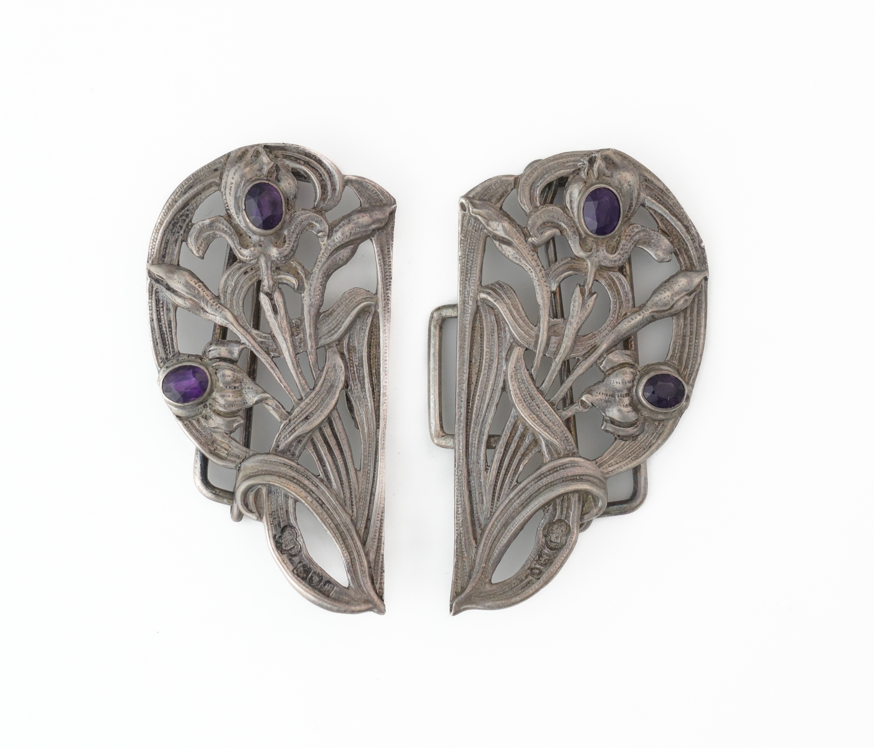 A SILVER AND AMETHYST TWO PIECE ART NOUVEAU WAISTBELT BUCKLE - Image 2 of 3