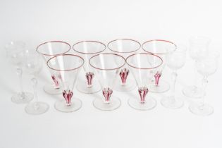 A SET OF FIVE STEVENS & WILLIAMS LONG STEMMED WINE GLASSES (12)