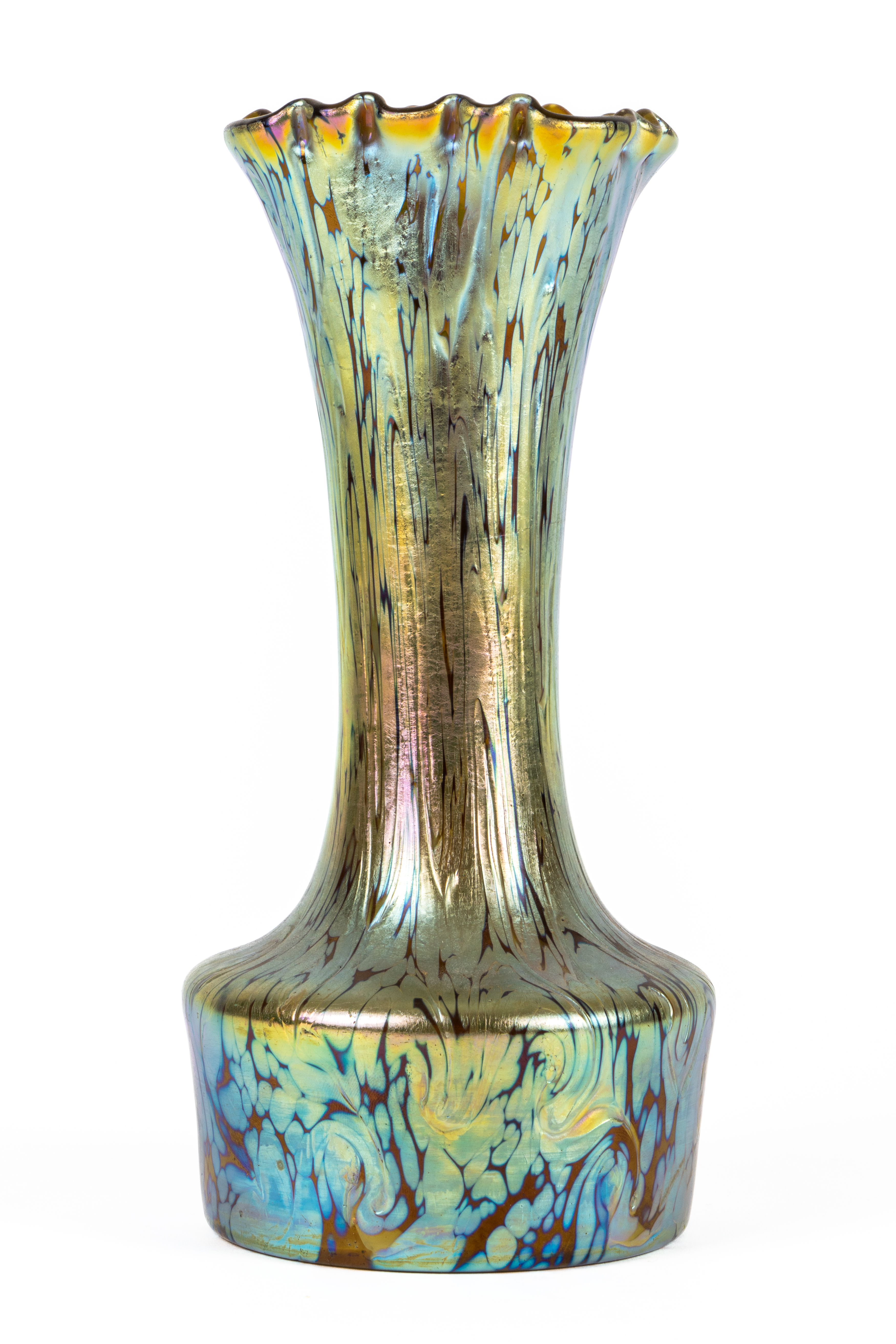 A LOETZ PHAENOMEN PG 7766 IRIDESCENT GLASS VASE