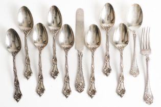 A GROUP OF STERLING TABLE FLATWARE (11)